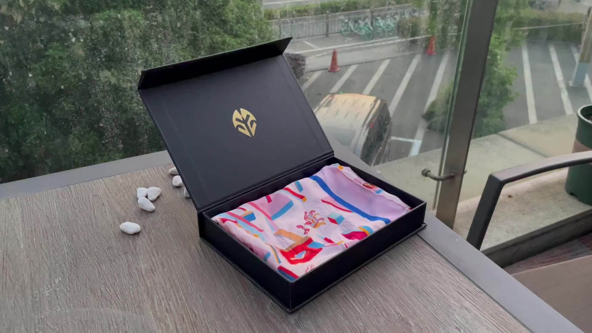 Custom Apparel Boxes