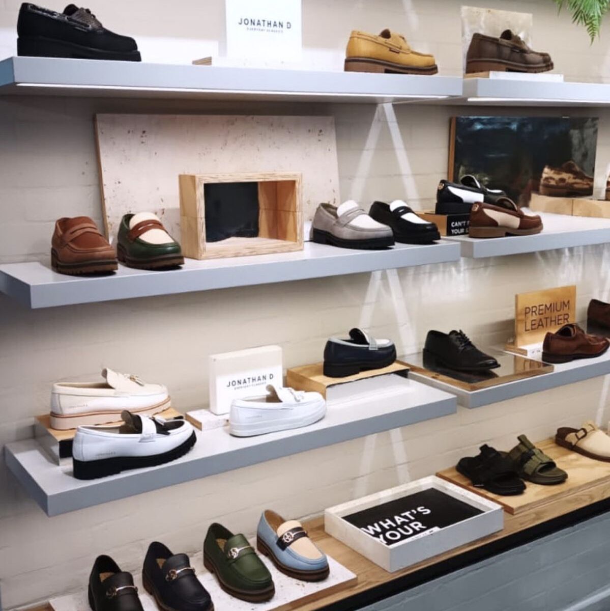 Common Projects Official Dust Bag Online Store: A Complete Guide